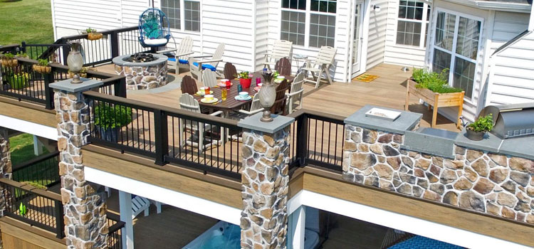 Custom Deck Design Contractors in Paramount, CA