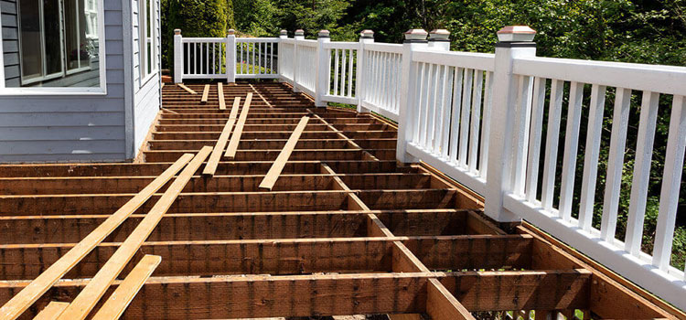 Deck Repair Free Estimate in Paramount, CA